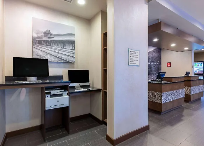 La Quinta By Wyndham Morgantown